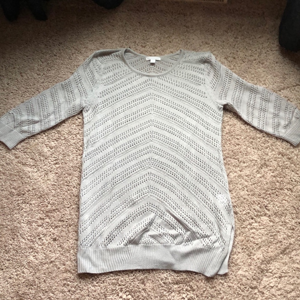 New York & Company Grey sweater
